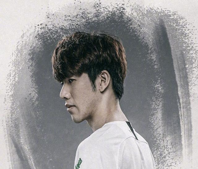 间一个颇具 间一个颇具