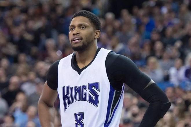 频崭露头角 频崭露头角